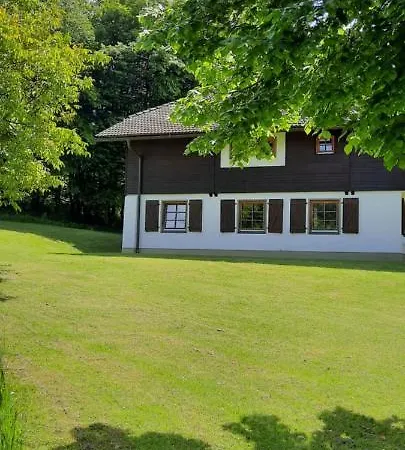 Schloss Wasserleonburg Apartment *