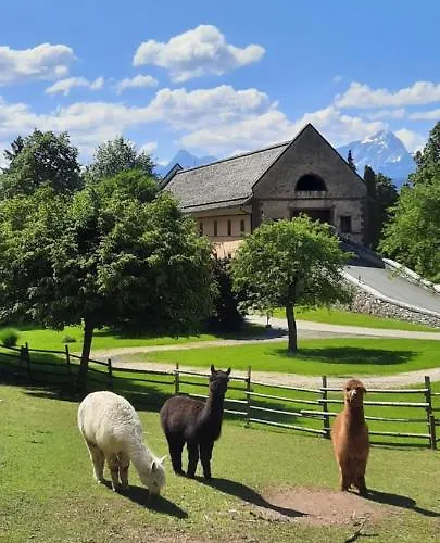 Schloss Wasserleonburg *